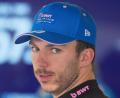Bild: Altaf Qadri/AP/dpa
Pierry Gasly muss seinen Monaco-Pokal wieder abgeben. (Archivbild)