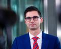 Bild: Christophe Gateau/dpa
Sepp Müller ist Vorsitzender der Landesgruppe Sachsen-Anhalt in der Unions-Bundestagsfraktion. (Archivbild)