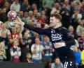 Bild: Frank Molter/dpa
Emil Jakobsen führte die SG Flensburg-Handewitt zum dritten Sieg im dritten Spiel. (Archivbild)