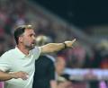 Bild: Sebastian Christoph Gollnow/dpa
Zeigt den Weg zum Bayern-Erfolg: Trainer José Barcala