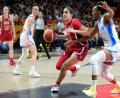 Bild: Ebrahim Noroozi/AP/dpa
Die US-Basketballerinnen hatten mit Italien mehr Mühe als gedacht.