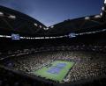 Bild: Adam Hunger/AP/dpa
Ganz besondere Atmosphäre im Arthur Ashe Stadium.
