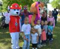 Bild: Josef Rosner
Ein toller Erfolg war am Samstag das Familienfest im Stadtpark Wiendlwiese. Ein Foto mit den drei Stargästen musste sein.