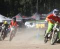 Bild: Rudolf Hirsch
Der Fahrer des "Gratler-Racing-Teams" aus Schlammersdorf (rechts) ließ die Konkurrenz deutlich hinter sich.