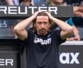 Bild: David Inderlied/dpa
Vincent Wagner muss im Heimspiel der SV Elversberg gegen Bayern München gesperrt zuschauen.