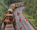 Bild: Gabi Schönberger
Auf der Strecke zwischen Neustadt/WN, Windischeschenbach, Reuth und Wiesau war in den vergangenen Wochen immer wieder ein Gleisumzug der Deutschen Bahn unterwegs.