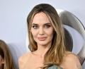 Bild: Evan Agostini/Invision/AP/dpa
US-Hollywoodstar Angelina Jolie reiste bereits zum dritten Mal während des russischen Krieges in die Ukraine. (Archivbild)