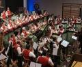 Bild: nib
Knapp 60 Musiker spielten für die zahlreichen Zuhörer im Saal. Mit dem großen Jubiläumskonzert endeten die Feierlichkeiten zum 50-jährigen Bestehen der Jugendblaskapelle.