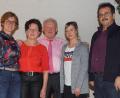 Bild: mmj
Margareta und Hans Brunner mit den Töchtern Roswitha (links) und Simone. Zum 50. Hochzeitstag gratuliert auch Bürgermeister Manfred Dirscherl.