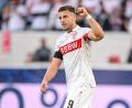 Bild: Harry Langer/dpa
Ermedin Demirovic brachte den VfB Stuttgart mit drei Treffern auf die Siegerstraße.