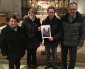 Bild: ibj
Über den erfolgreichen Losverkauf freuten sich (von links) Marianne Lindner, Brigitta Heidlinger, Pfarrer Christian Schulz und stellvertretender Fördervereinsvorsitzender Josef Rauch.