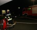 Bild: wro
Die Feuerwehr Fuchsmühl belüftet das Senioren-Servicehaus.