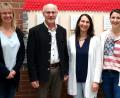Bild:  Silvia Englisch
Franz Plattner, der Verkaufsleiter von Innstolz Frischdienst, bei der Spendenübergabe im Heilpädagogischen Zentrum mit (von links): Michaela Winklmeier, Verwaltungsleitung, Irmgard Schaller-Fromm, Hauswirtschaftsleitung, und Theresa Ehbauer, Pressereferentin.