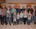 Bild: jr
Unser Bild zeigt die Vereinsmeister im Geflügel des Kleintierzuchtvereins Mitterteich, mit Vorsitzenden Ludwig Grillmeier (links) und Bürgermeister Roland Grillmeier (rechts).
