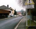 Bild: gf
Mit geschätzten 200.000 Euro soll die Oberdecke der Häringloher Straße in Poppenricht erneuert werden.