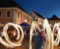 Bild: Petra Hartl
Wenn Amberg feiert, dann gscheit: 2019 verspricht ein Top-Jahr in Sachen Festivitäten zu werden. Dieses Bild entstand bei der Feuershow zum Altstadtfest 2017.