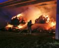 Bild: ch
Im Juni brennen im Landkreis Schwandorf Anhänger mit Heu unter einer Brücke der B 85.
