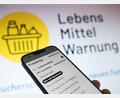 Bild: Sebastian Gollnow/dpa
Vorsicht vor dem Verzehr einer fruchtigen Schokoladenpackung. (Symbolfoto)