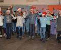 Bild: jr
Zum Programm der Weihnachtsfeier gehört auch ein fetziger Nikolaustanz.