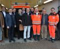 Bild: jr
Eine hochkarätig besetzte CSU-Delegation besuchte am Mittwoch die BRK-Rettungswache in Mitterteich. Wichtigstes Thema war der neue mögliche Standort für einen weiteren Rettungswagen in der Region. Beim Besuch mit dabei waren Waldsassens Bürgermeister Bernd Sommer (links), Mitterteichs Bürgermeister Roland Grillmeier (rechts), stellvertretender BRK-Kreisvorsitzender Toni Dutz (3. von rechts), BRK-Kreisgeschäftsführer Holger Schedl (2. von links), sowie die Mandatsträger MdL Tobias Reiß (3. von links) und MdB Albert Rupprecht (5. von rechts).