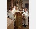 Bild: hzi
Professor Hans-Georg Gradl beim Evangelium