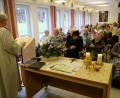 Bild: do
„Dieses Haus ist ein Stück Himmel“, urteilt im Gottesdienst am zweiten Weihnachtsfeiertag im BRK-Seniorenheim Ruhestandspfarrer Helmut Süß. Die Liedertafel umrahmt die Messe mit weihnachtlichen Gesängen.