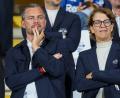 Bild: Jan Woitas/dpa
Schäfer (l) sprach dem Trainerteam sein Vertrauen aus.