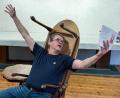 Bild: Petra Hartl
Stefan Reindl dreht durch: Der Spielleiter der Buchbergbühne ist auch wieder als Schauspieler aktiv.
