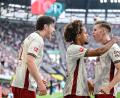 Bild: Harry Langer/dpa
Wollen auch im dritten Saisonspiel jubeln: die Überraschungs-Tabellenführer des FC Augsburg. (Archivbild)