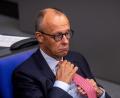 Bild: Michael Kappeler/dpa
Kanzler Friedrich Merz (CDU) und seine Partei sind in einer heiklen Lage. (Archivbild)