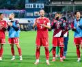 Bild: Uwe Anspach/dpa
Der FC Bayern bejubelte in Elversberg einen mühevollen Arbeitssieg.
