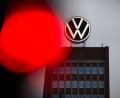 Bild: Moritz Frankenberg/dpa
Ein Wirtschaftspsychologe warnt: Die Krise bei Volkswagen kann Auswirkungen auf die Personalgewinnung haben. (Archivbild)