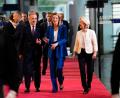 Bild: Justin Tang/Canadian Press via ZUMA Press/dpa
Will die Idee eines Europäischen Sicherheitsrates verwirklichen und auch Kanada einbeziehen: EU-Kommissionspräsidentin Ursula von der Leyen (r), hier mit Parlamentspräsidentin Roberta Metsola und Kanadas Premierminister Mark Carney.