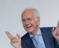 Bild: Rolf Vennenbernd/dpa
Harald Schmidt bezweifelt, dass NRW-Ministerpräsident Hendrik Wüst ein guter Kanzler wäre.