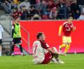 Bild: Sascha Janne
Bild mit Symbolcharakter: Jahn-Angreifer Lucas Hermes sitzt nach dem 1:2 gegen Fortuna Düsseldorf frustriert am Boden.