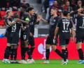 Bild: Rolf Vennenbernd/dpa
Leverkusen jubelt über das Tor zum 1:0.