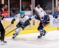 Bild: Werner Moller
Luca Gläser (rechts) fehlt den Blue Devils Weiden im ersten Saisonspiel gegen den Aufsteiger ECDC Memmingen.
