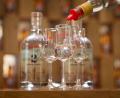Bild: Friso Gentsch/dpa
Der amerikanische Whiskey-Spezialist Sazerac interessiert sich für Berentzen. (Archivbild)
