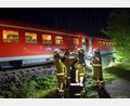 Bild: Malte Tiedemann/NEWS5/dpa
Der Regionalzug musste „notdürftig“ repariert werden.