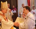 Bild: Geraldo Hoffmann
Mit der Priesterweihe im Dom zu Eichstätt durch den damaligen Bischof Gregor-Maria Hanke begann für Michael Polster im Jahr 2018 sein seelsorgerisches Wirken.