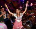 Bild: Felix Hörhager/dpa
Cathy Hummels hat seit einigen Jahren ihr eigenes Wiesn-Event. (Archivbild)