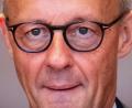 Bild: Michael Kappeler/dpa
Die politische Zukunft von Kanzler Friedrich Merz bleibt ungewiss.