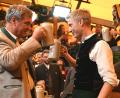 Bild: Sven Hoppe/dpa
Auf eine friedliche Wiesn!