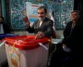 Bild: Vahid Salemi/AP/dpa
Irans höchster Sicherheitskoordinator, Mohsen Resai, signalisiert die Bereitschaft, zum Rahmenabkommen mit den USA zurückzukehren. (Archivbild)