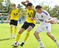 Archivbild: Hubert Ziegler
Der FC Amberg (gelb) sicherte sich im Spiel gegen Bad Abbach einen Punkt.