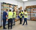 Bild: Patrick Pleul/dpa
Viel ist in den vergangenen zehn Jahren über den sogenannten Spurwechsel vom Asylverfahren in die Erwerbsmigration gestritten worden. In Branchen wie Gastronomie, Pflege, Transport und Logistik herrscht Arbeitskräftemangel. (Symbolbild)