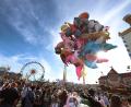 Bild: Karl-Josef Hildenbrand/dpa
Die Wiesn ist eröffnet.