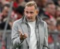 Bild: Harry Langer/dpa
Union-Trainer Mauro Lustrinelli verließ die Arena enttäuscht.
