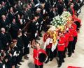 Bild: Johnny Eggitt/epa/dpa
Die Geschichte von Diana und Charles bewegt die Briten auch heute noch. (Archivbild)