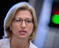Bild: Bernd von Jutrczenka/dpa
„Manuela Schwesigs Aufholjagd ist genauso wie das hohe AfD-Ergebnis ein Signal, das Berlin jetzt verstehen muss“, sagt Rehlinger. (Archivbild)